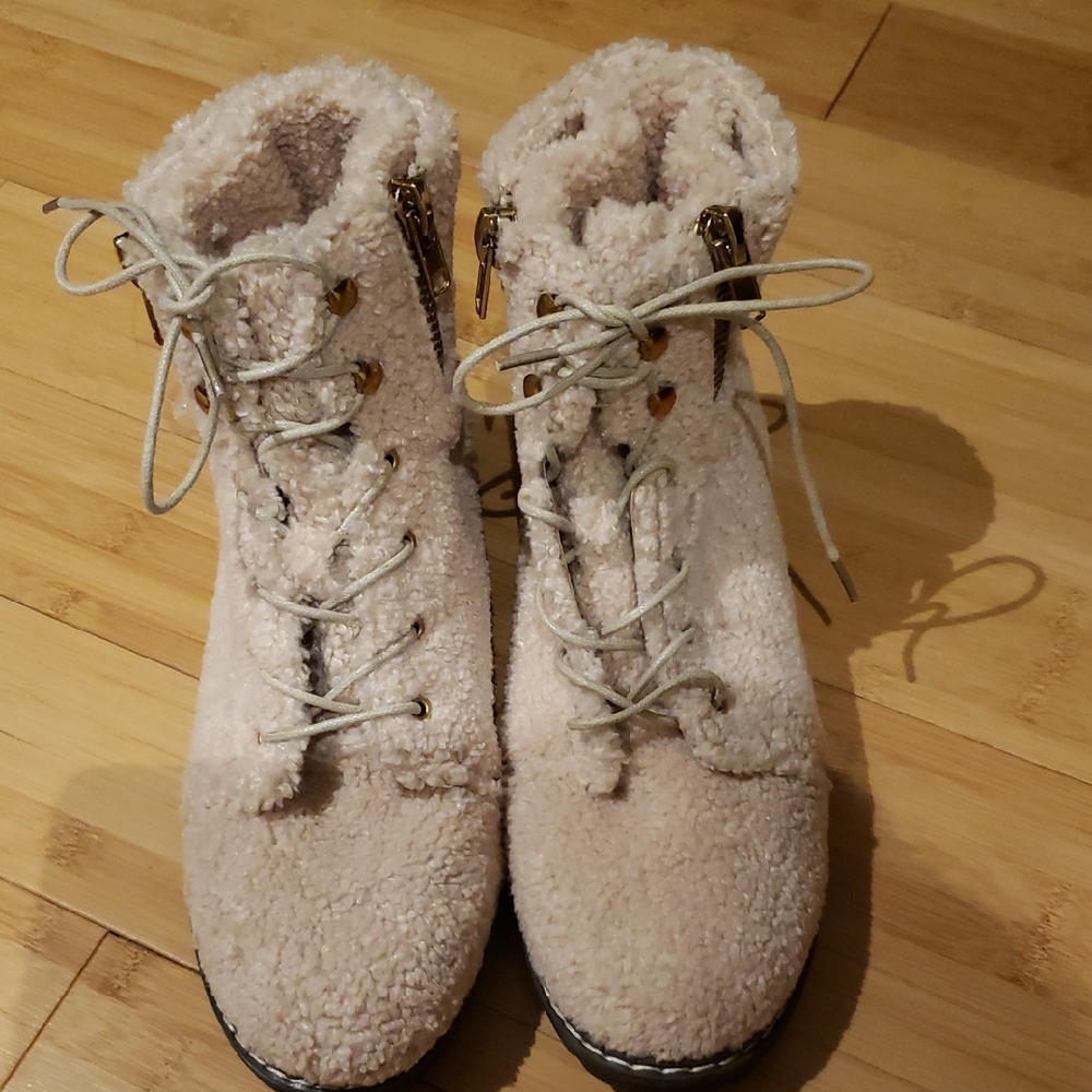 Chic Cream Fleece Ankle Booties